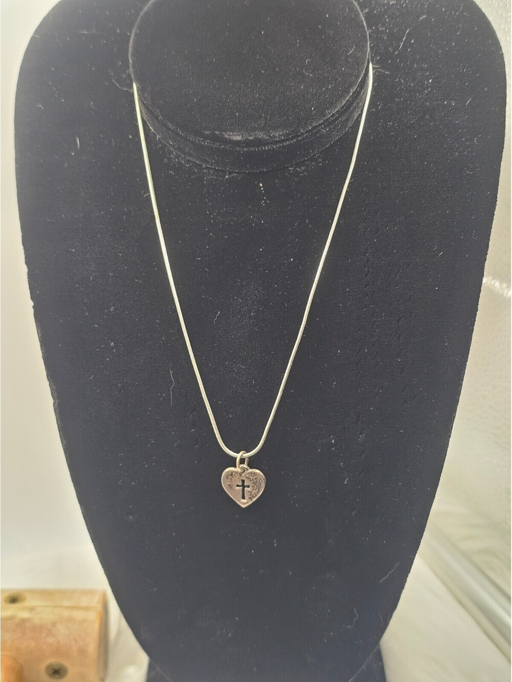 James Avery 925 Silver Crosslet Heart Cutout Pendant & Chain